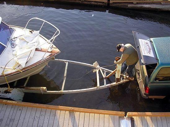 Images/Bills boat sinking 022406 008.jpg